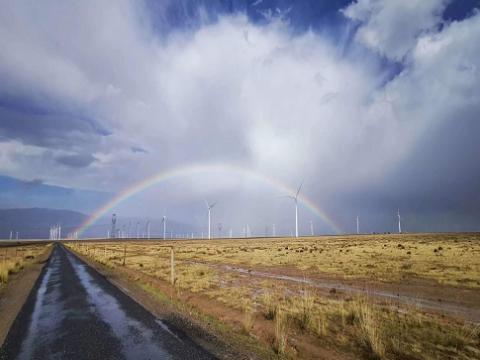 平博助力全球首条±800kV清洁能源外送建设项目在青海顺遂投运