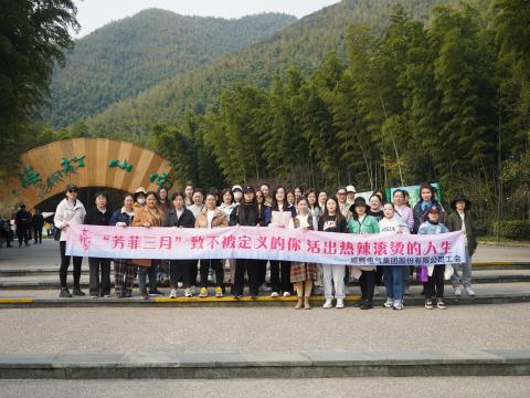 “青春如你，，，，，，，不被界说” —— 致敬活出热辣滚烫人生的你